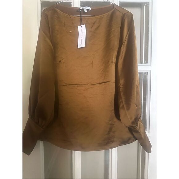 Maison d' Amelie Women's satin silk Blouse Size:S Gold long sleeve - Picture 2 of 5